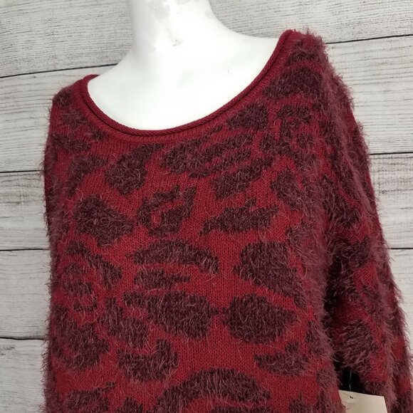 NWT 14th & Union S Eyelash Knit Pullover Sweater Fuzzy Red - Picture 3 of 8